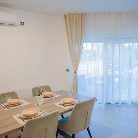 Toni Apartmán *